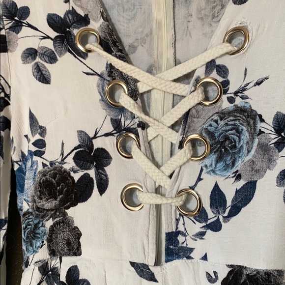 Blue and black floral romper - Picture 2 of 5